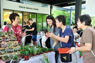  A signature event, Gardeners' Day Out promises an entire weekend of gardening and lifestyle activities for everyone. Favourite highlights include a Gardeners' Market, Food Bazaar, free talks and demonstrations, free garden tour of HortPark and kids' activities like storytelling and art & craft!